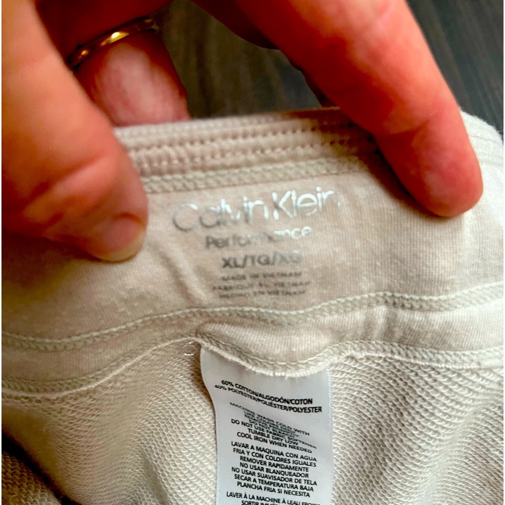 Calvin Klein Performance shorts - Picture 3 of 4